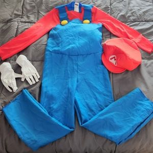 🚫sold🚫Mario costume L (10-14)